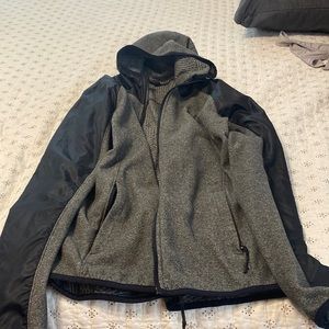 Under Armour Sweatshirt
